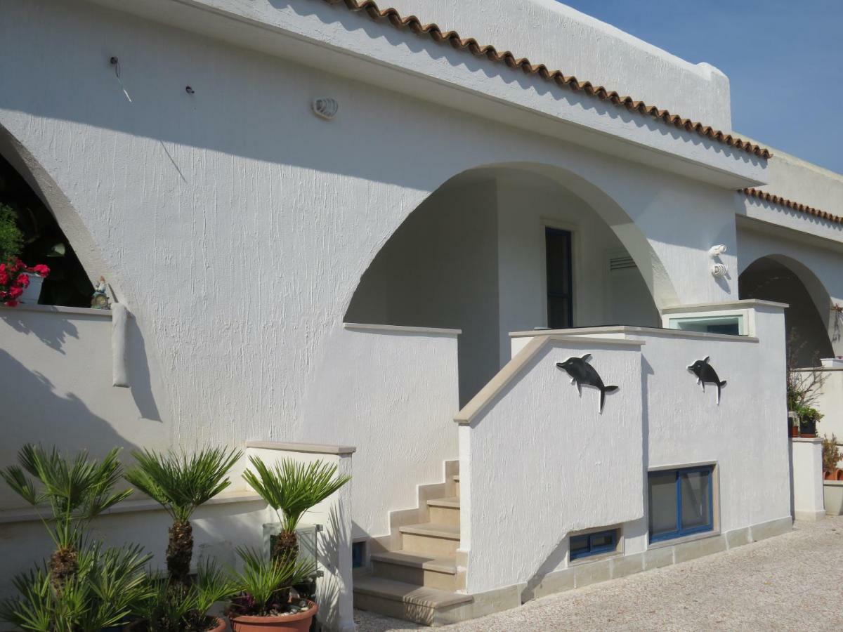 Casa Vacanza Afe A Pochi Passi Dal Mare Mattinata Exterior photo